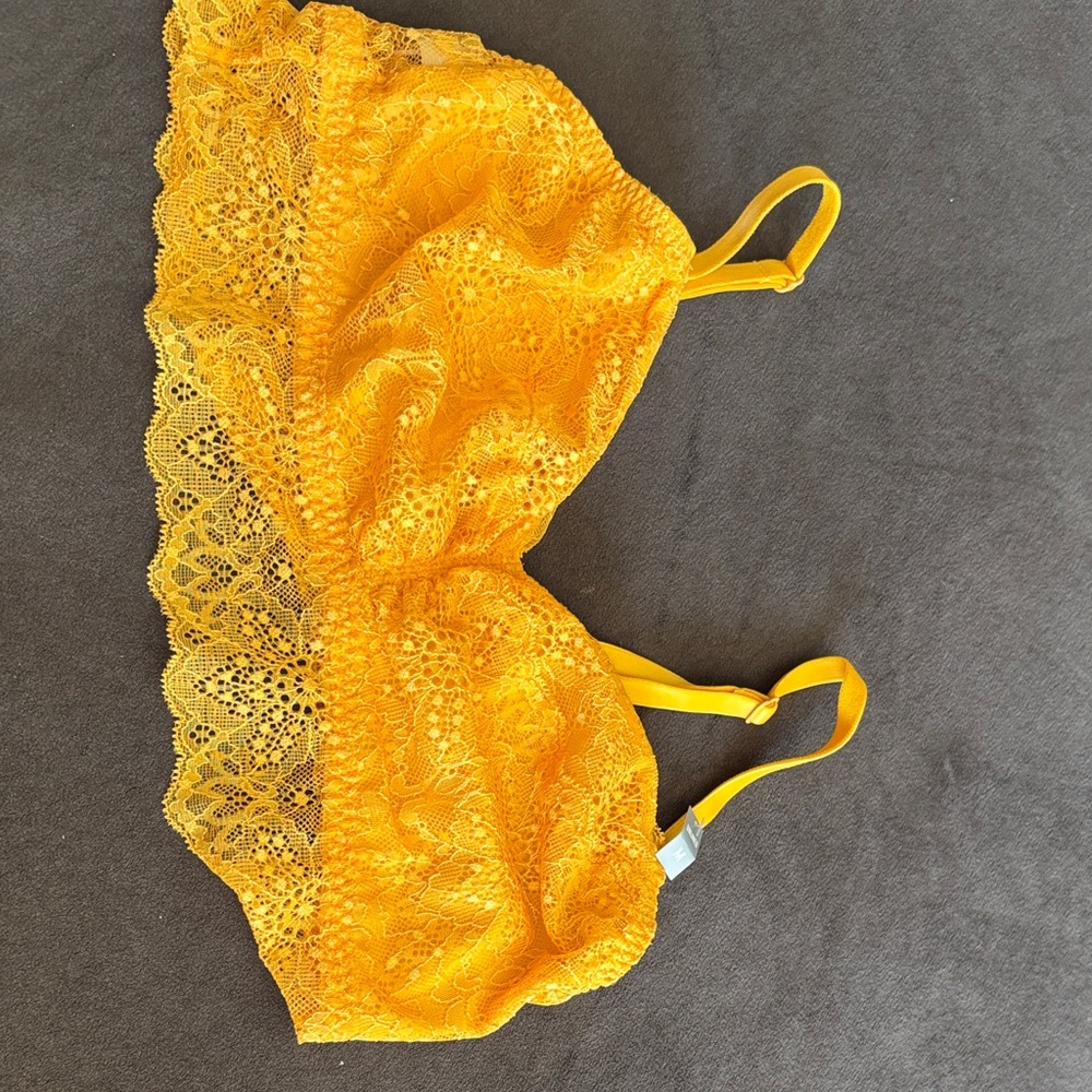 Victoria's Secret Yellow Lace Bra